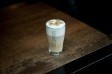 Latte Macchiato [late makiato] – espresso, mléčná mikropěna